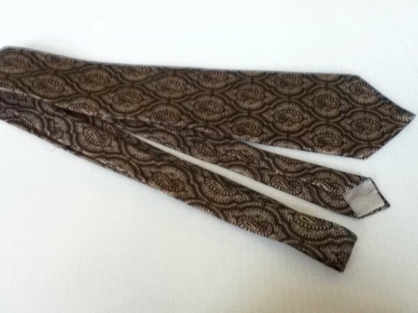 Oscar dela Renta Couture, Greenish Brown, Red and White Paisley Silk Tie