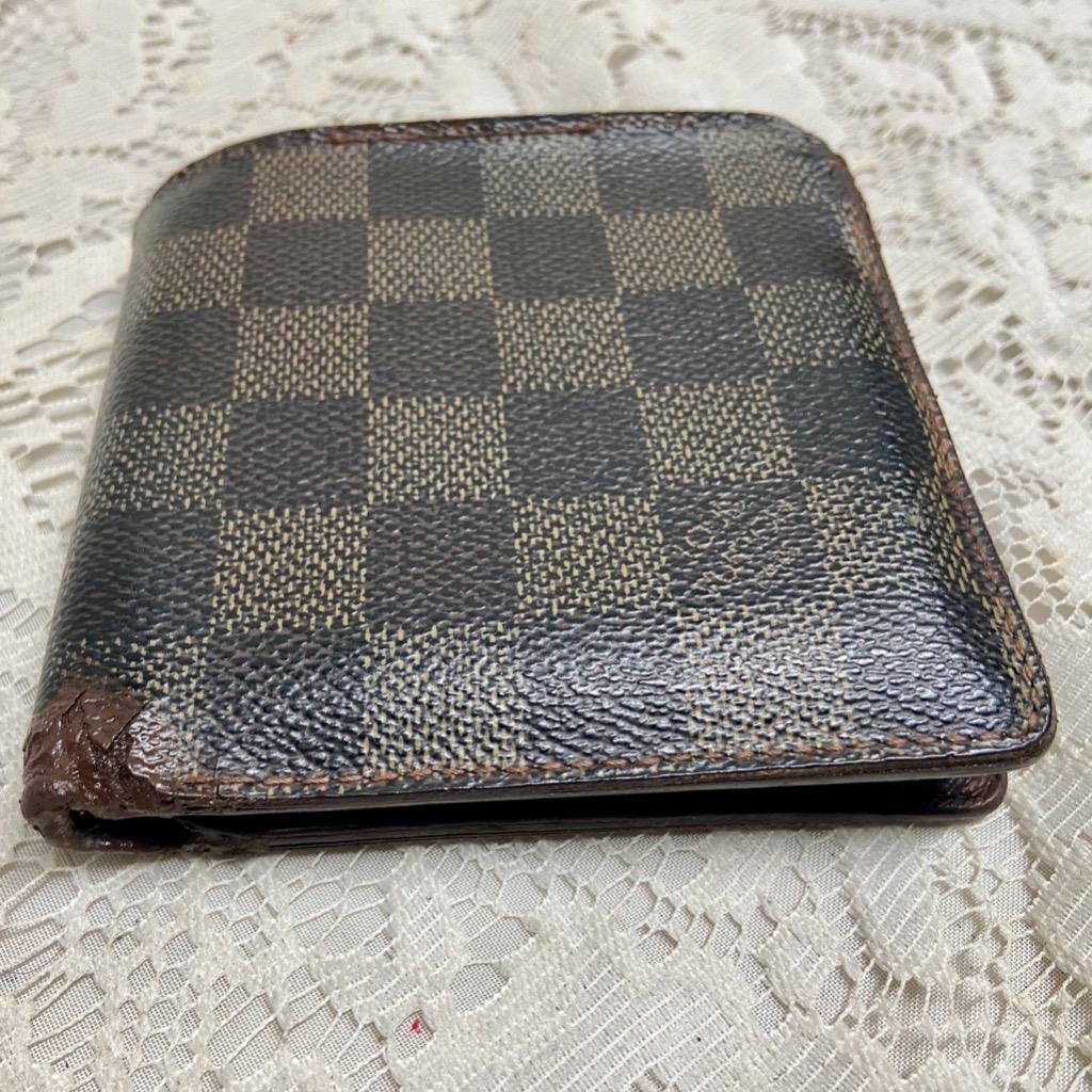 Vintage, Authentic Louis Vuitton Famier Ebene Mens Credit Wallet 4.5in x 4in