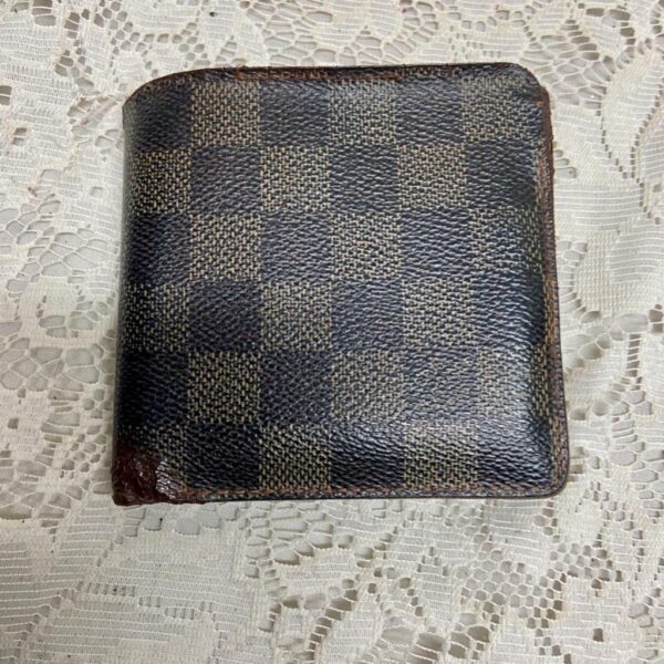 Vintage, Authentic Louis Vuitton Famier Ebene Mens Credit Wallet 4.5in x 4in