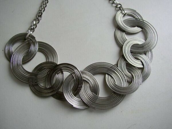 Beautiful, 16-inch Silver-toned Eternity Link Necklace