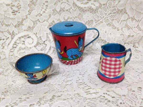 1940-50s Ohio Art, Red Plaid 14-pc Child’s Tin Tea Set