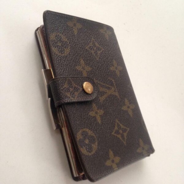 Louis Vuitton Brown Mono Compact Kisslock Bifold Wallet 5.5inx4in (SD0922)