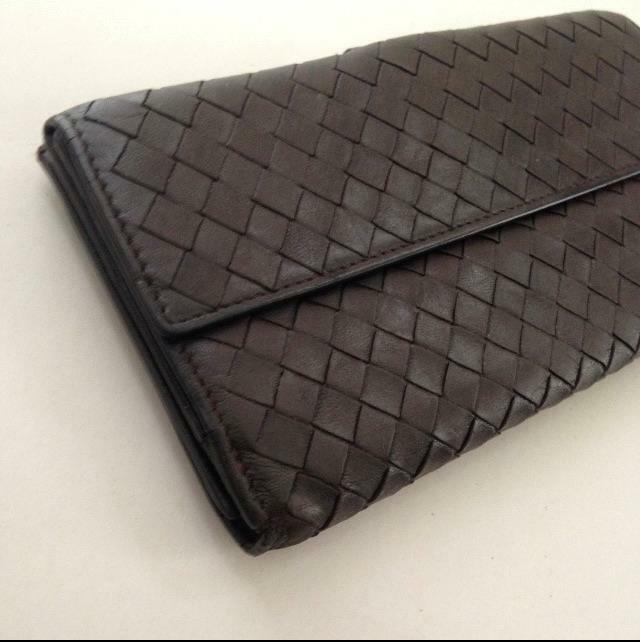 Authentic Bottega Veneta Dark Brown Leather Bifold Long Wallet 7.5in x 4.5in