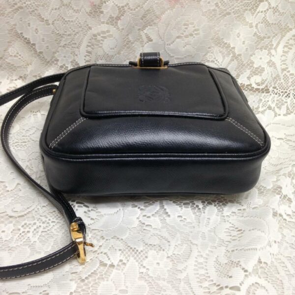 Authentic Loewe, Spain Black Genuine Leather Shoulder-Crossbody 9in x 8in x 2in