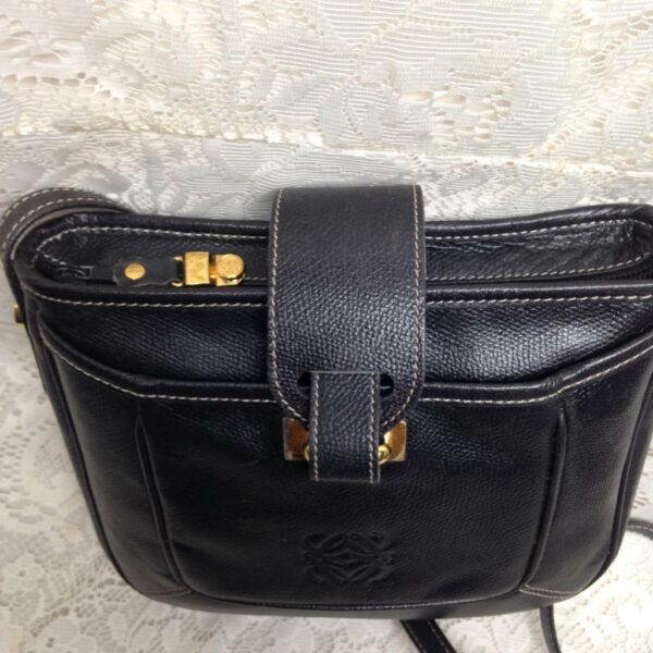 Authentic Loewe, Spain Black Genuine Leather Shoulder-Crossbody 9in x 8in x 2in