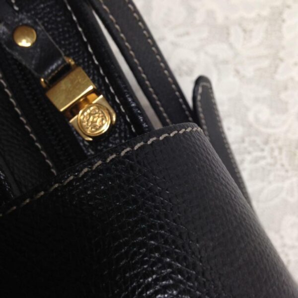 Authentic Loewe, Spain Black Genuine Leather Shoulder-Crossbody 9in x 8in x 2in