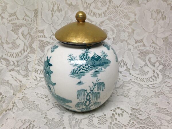 Vintage, Rare, Mason's England, 6in T x 4.5in D Green- Blue Willow Tea Jar