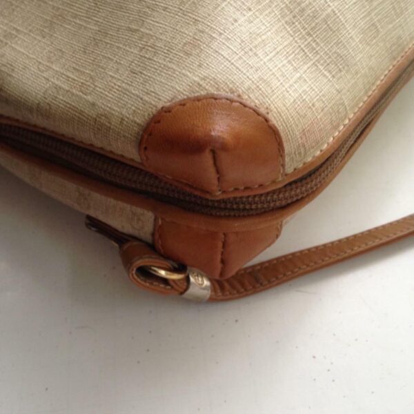 Vintage Gucci Italy Beige Mono-Brown Leather Trim Cross Body 9in x 6.5in x 3in