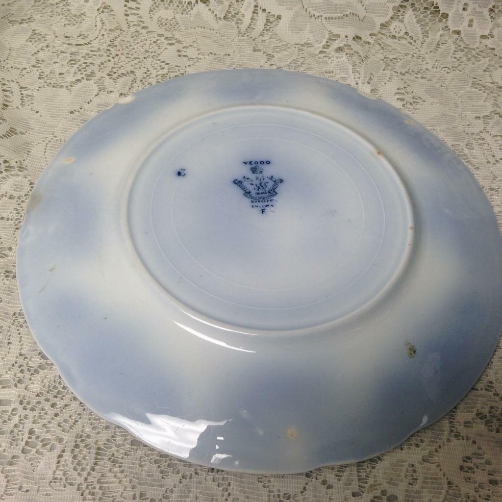 Antique, Rare, Yeddo, England, Variant Flow Blue Willow 10in Dinner Plate