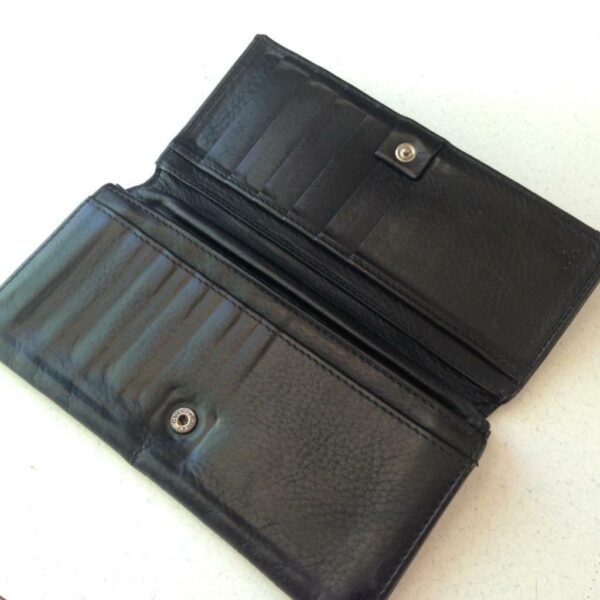 Authentic, Gucci Black Leather Long Bi-fold Wallet 7in x 4in