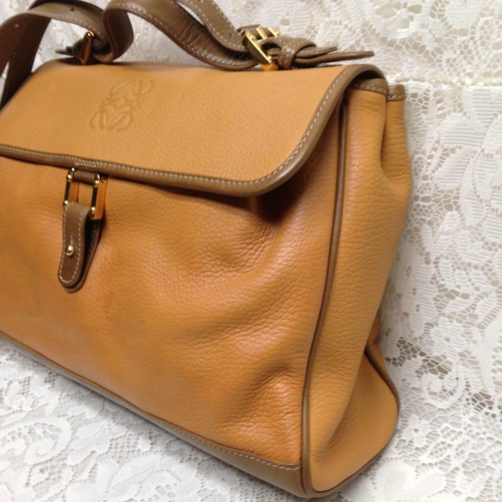 Authentic Loewe, Spain Tan Genuine Leather 2-way Handbag- Shoulder Bag 14x9x4