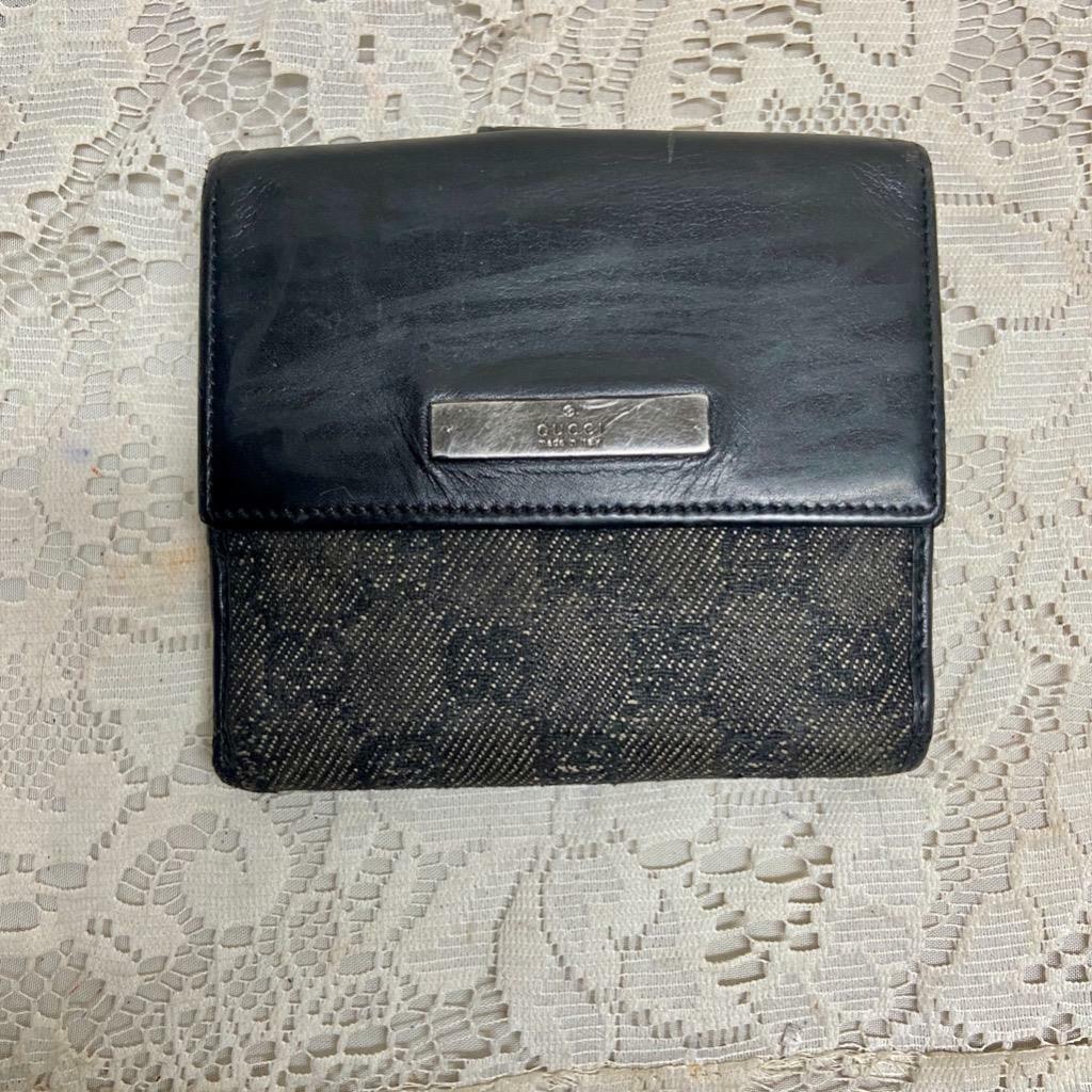 Authentic, Gucci Black Mono Canvas Bi-fold Wallet 4.5in x 4.5in