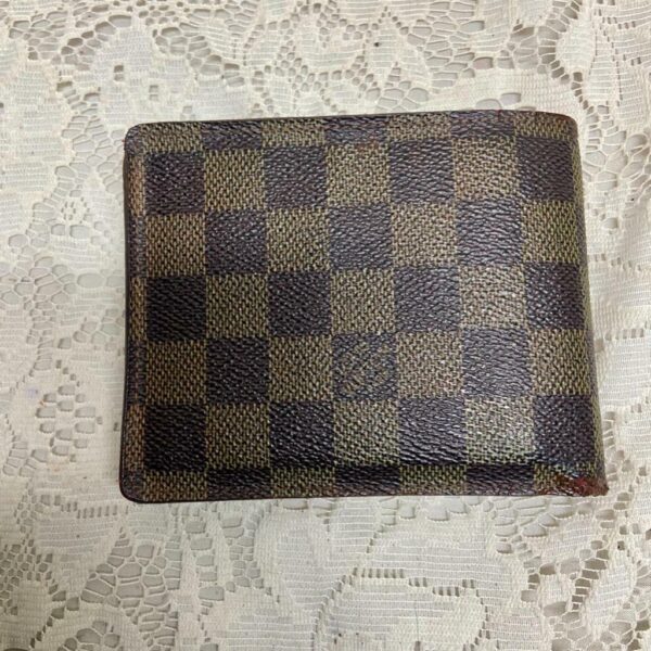 Vintage, Authentic Louis Vuitton Famier Ebene Mens Credit Wallet 5in x 4in