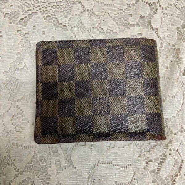 Vintage, Authentic Louis Vuitton Famier Ebene Mens Credit Wallet 5in x 4in