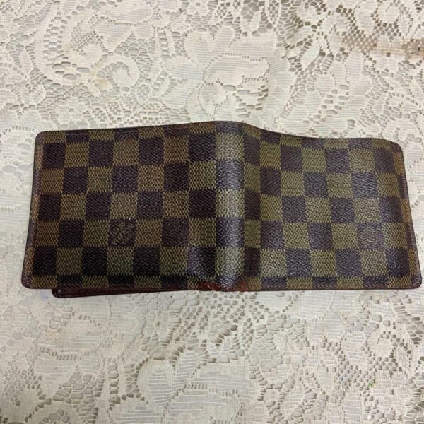 Vintage, Authentic Louis Vuitton Famier Ebene Mens Credit Wallet 5in x 4in