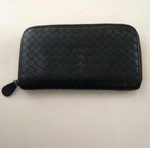 Authentic Bottega Veneta Black Leather Zippy Long Wallet 7.5in x 4.5in