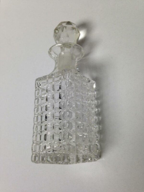 Vintage, Art Deco 4.25in Tall, 4-Sided Diamond Cut Glass Perfume Bottle with Lid