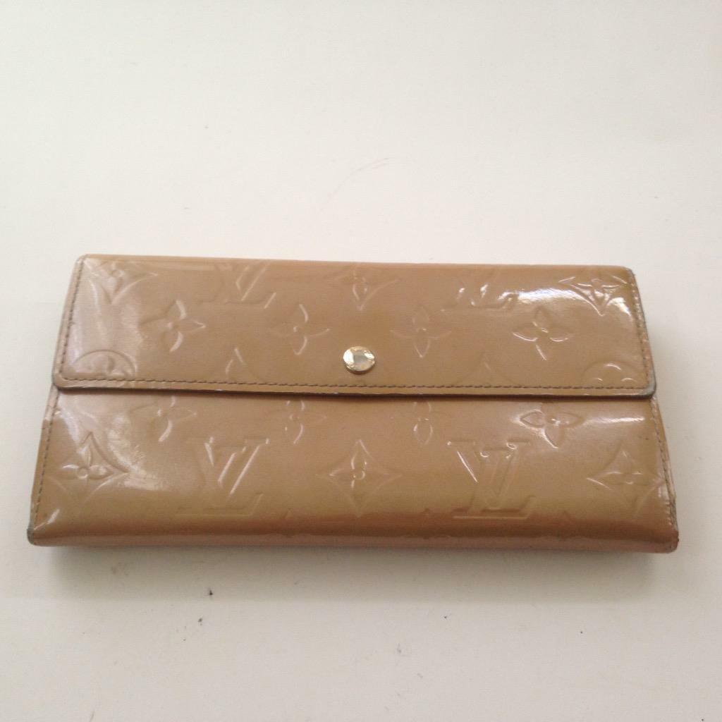 Louis Vuitton Tan Brown Vernis Mono Bi-fold Long Wallet 7.5in x 4in( TH0076)