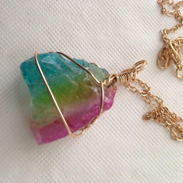 Stunning, Gold Tone, Faux Tourmaline Nugget Pendant Necklace