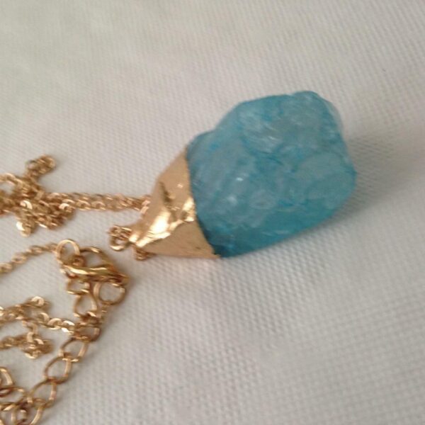 Stunning, Gold Tone, Faux Aquamarine Nugget Pendant Necklace (B)