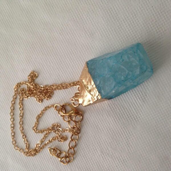 Stunning, Gold Tone, Faux Aquamarine Nugget Pendant Necklace (B)