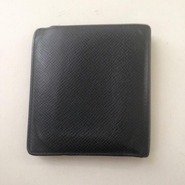 Authentic Louis Vuitton Black Taiga Leather Mens Wallet 4in x 4in (MI1017)