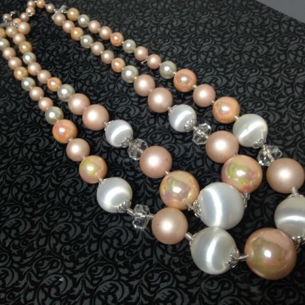 Vintage, 2-Strands, Pink and White Graduated Beads 18-inch Necklace