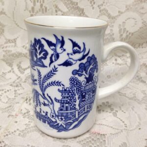 Vintage, St. George- England, Blue Willow Mug 4.25in x 4in