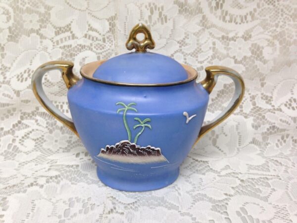 1920s, Moriyama-Morimura, Japan, Variant Gaudy Blue Willow 3pc Creamer and Sugar