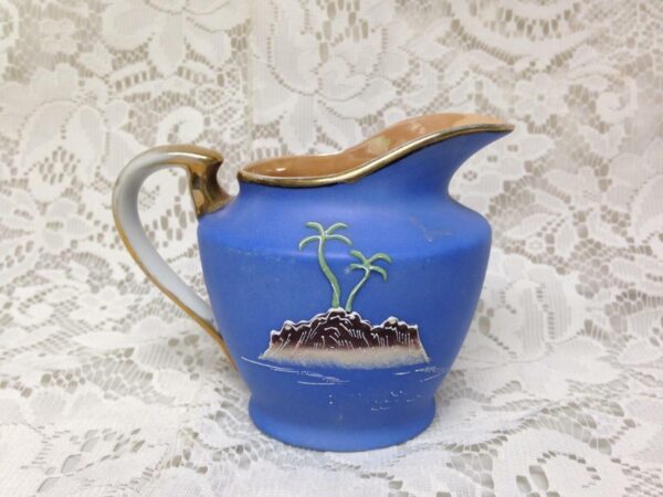 1920s, Moriyama-Morimura, Japan, Variant Gaudy Blue Willow 3pc Creamer and Sugar