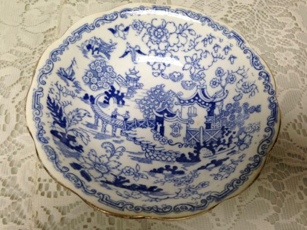 Vintage, Rare, Royal Albert, England Variant Blue Willow Bowl 6.5in x 2in