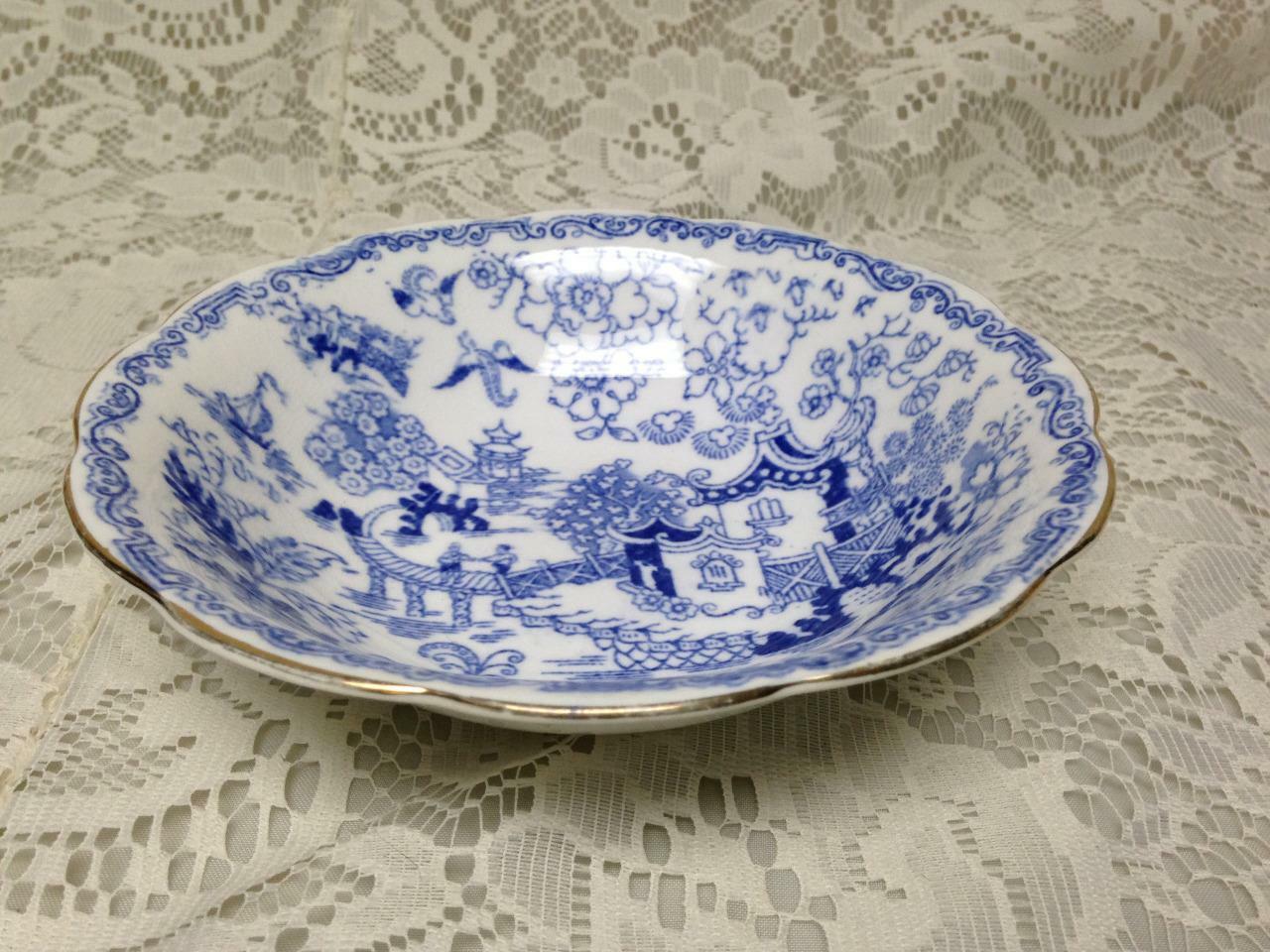 Vintage, Rare, Royal Albert, England Variant Blue Willow Bowl 6.5in x 2in