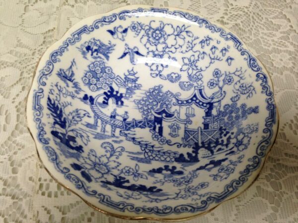 Vintage, Rare, Royal Albert, England Variant Blue Willow Bowl 6.5in x 2in