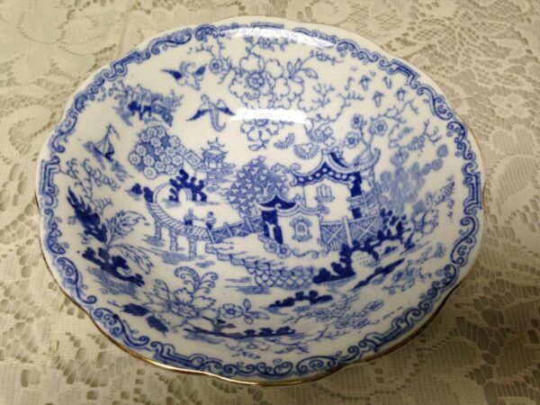 Vintage, Rare, Royal Albert, England Variant Blue Willow Bowl 6.5in x 2in