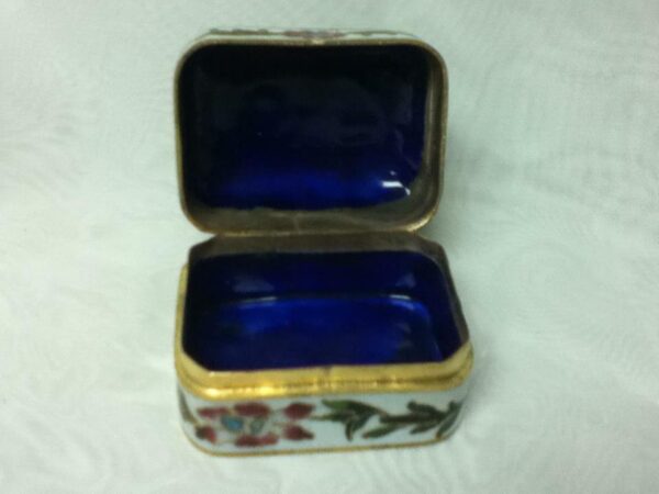 Vintage, Elegant, Cloissone Rectangular Hinged Trinket Box 2in x 1.5in x 1.5in