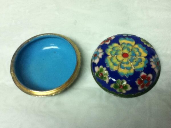 Vintage, Elegant, Enamel, Cloissone Style Round Trinket Box 2.5in x 1.5in