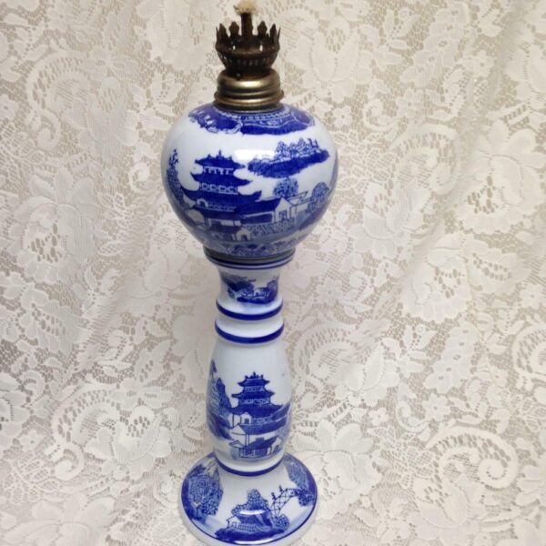 Ironstone, Rare, 11.5in T Variant, Blue Willow Chamber Oil Lamp