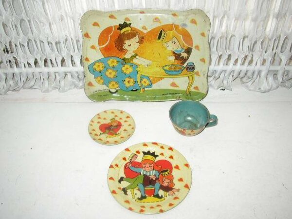 1942, Ohio Art, BK Benjamin, #81 Queen of Hearts 4-pc Child’s Tin Tea Set