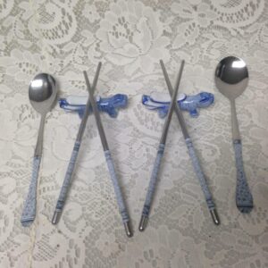 Aluminum Chopsticks, Spoons with Ceramic Flow Blue Foodog Stand (8pc Set)