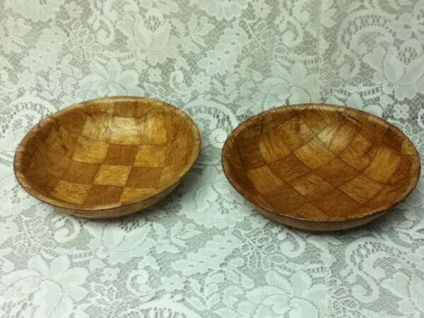 Vintage, Weavewood, 2pc Wooden Serving Bowls 8in x 2in