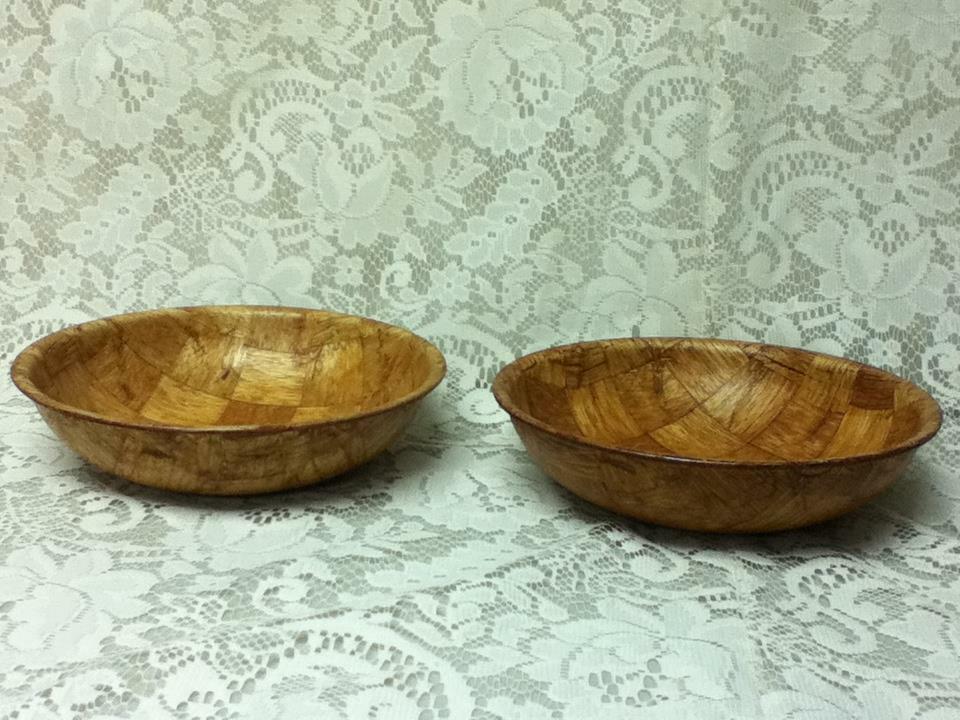 Vintage, Weavewood, 2pc Wooden Serving Bowls 8in x 2in