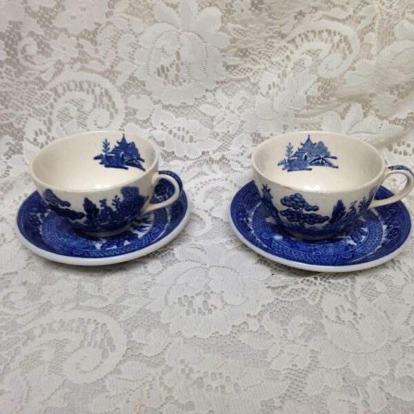 Vintage, England, Blue Willow 4pc Cups and Saucers