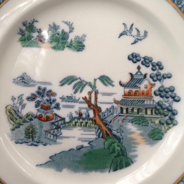 Woods & Son, Pekin Royal Gaudy Blue Willow 9in Dinner Plate