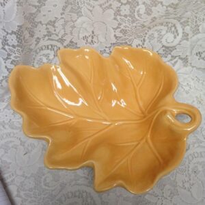 Vintage, Yellow Ceramic Leaf Centerpiece Tray 12.5in x 11in x 3.5in