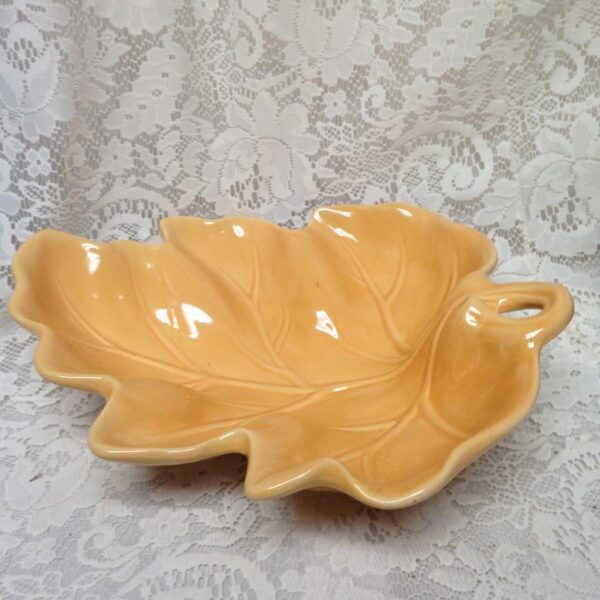 Vintage, Yellow Ceramic Leaf Centerpiece Tray 12.5in x 11in x 3.5in