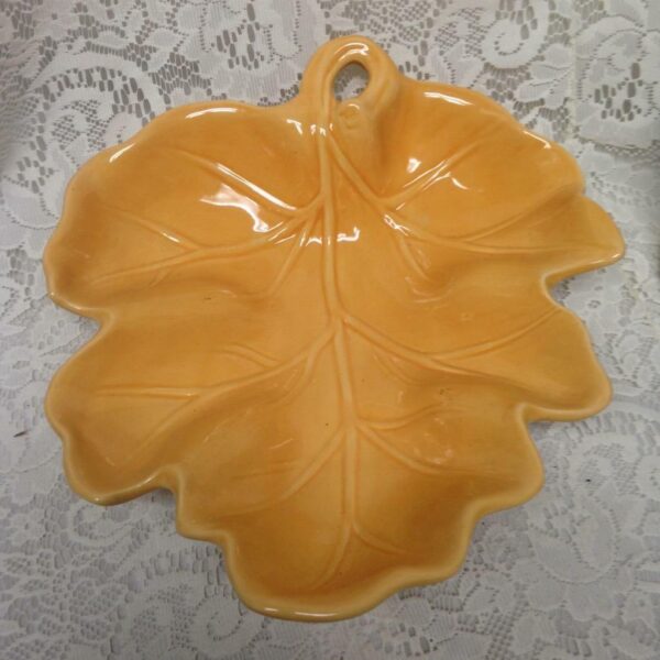 Vintage, Yellow Ceramic Leaf Centerpiece Tray 12.5in x 11in x 3.5in