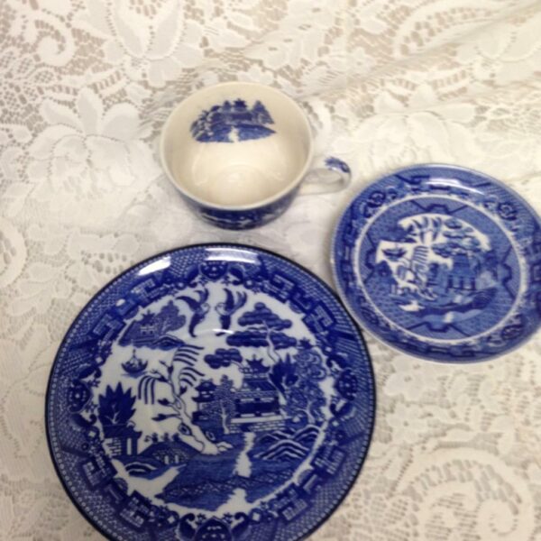 Vintage, Blue Willow Trio Set, Cup, Saucer and Luncheon Plate