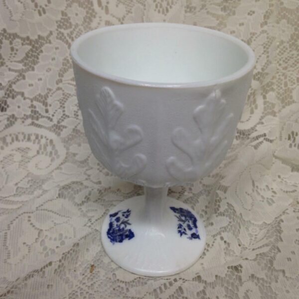 Vintage, Milk Glass, Blue Willow Stemmed Goblet or Dessert Cup 7in H x 4.5in D