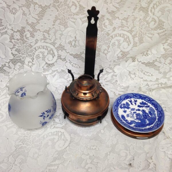 Vintage, Rare, Beautiful 4-pc Blue Willow-Copper Oil Lamp/ Reflector 10in x 6in