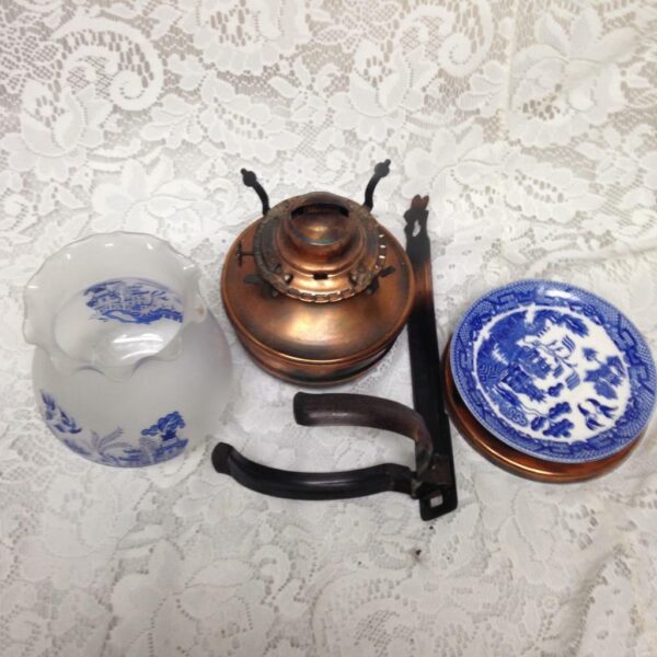 Vintage, Rare, Beautiful 4-pc Blue Willow-Copper Oil Lamp/ Reflector 10in x 6in